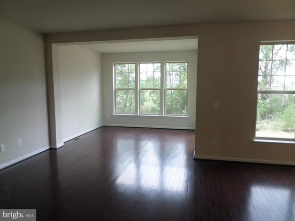 $3,300 | 43348 Polenta Terrace, Chantilly, VA 20152
