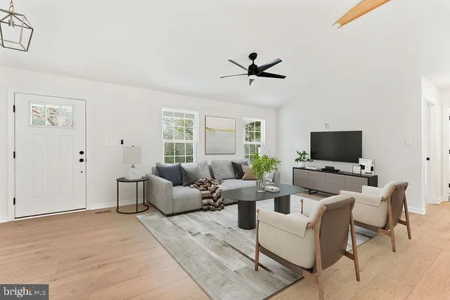 $475,000 | 17196 Self Drive, King George, VA 22485