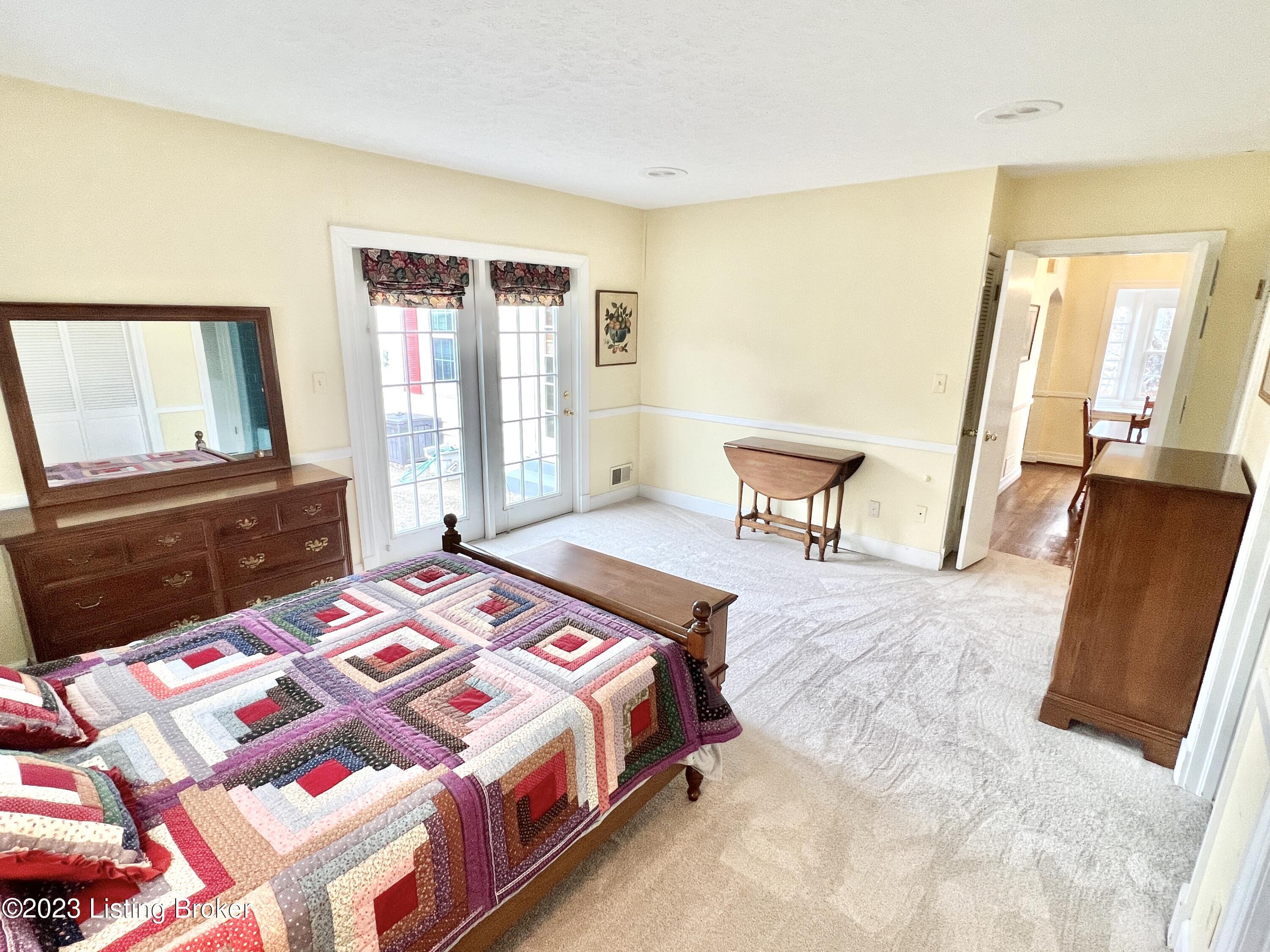 4022 Springhill Road Louisville, KY 40207 - Photo 25 of 44 4022 Springhill Rd - master bedroom