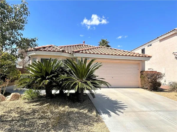 $2,100 | 2347 Silver Crew Pass, Henderson, NV 89052