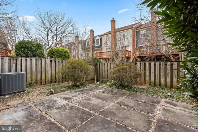 $750,000 | 9637 Scotch Haven Drive, Vienna, VA 22181