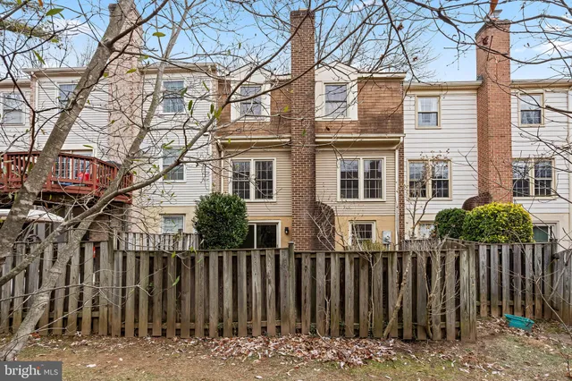 $750,000 | 9637 Scotch Haven Drive, Vienna, VA 22181