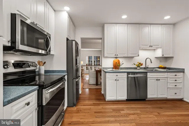 $750,000 | 9637 Scotch Haven Drive, Vienna, VA 22181