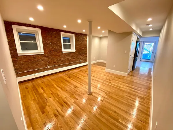 $2,890 | 96 Webster Street, Unit B, Boston, MA 02128