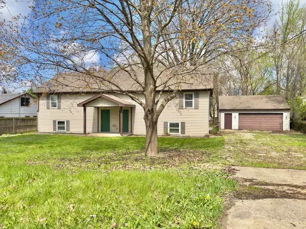 $150,000 | 1722-1724 Lyran Avenue, Rockford, IL 61109