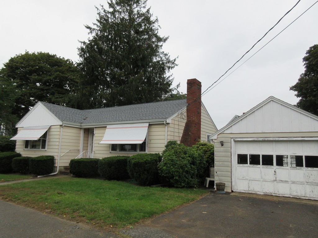 7 Southwick Road Peabody, MA 01960 - Photo 1 of 13 Gallery Image 1