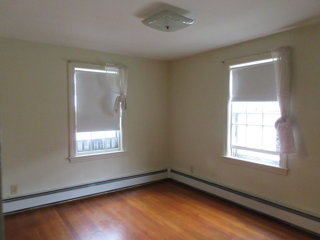 7 Southwick Road Peabody, MA 01960 - Photo 4 of 13 Gallery Image 4