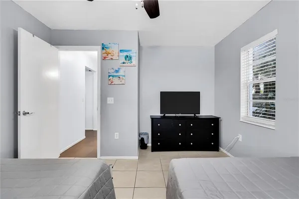 $2,850 | 2648 Nassau Street, Sarasota, FL 34231