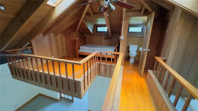 a view of entryway with a door