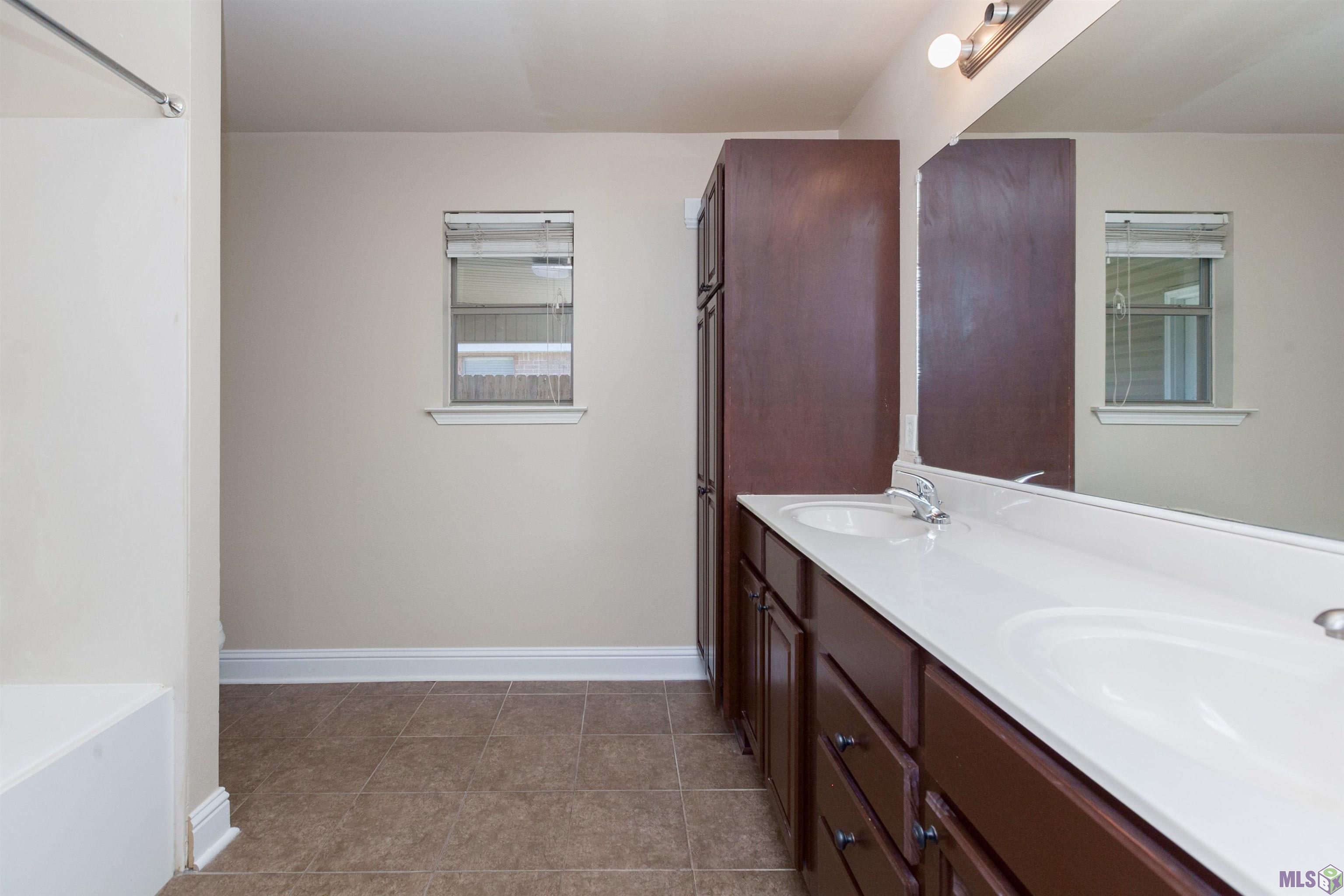 26121 Bobby Gill Road Denham Springs, LA 70726 - Photo 18 of 28 Gallery Image 18