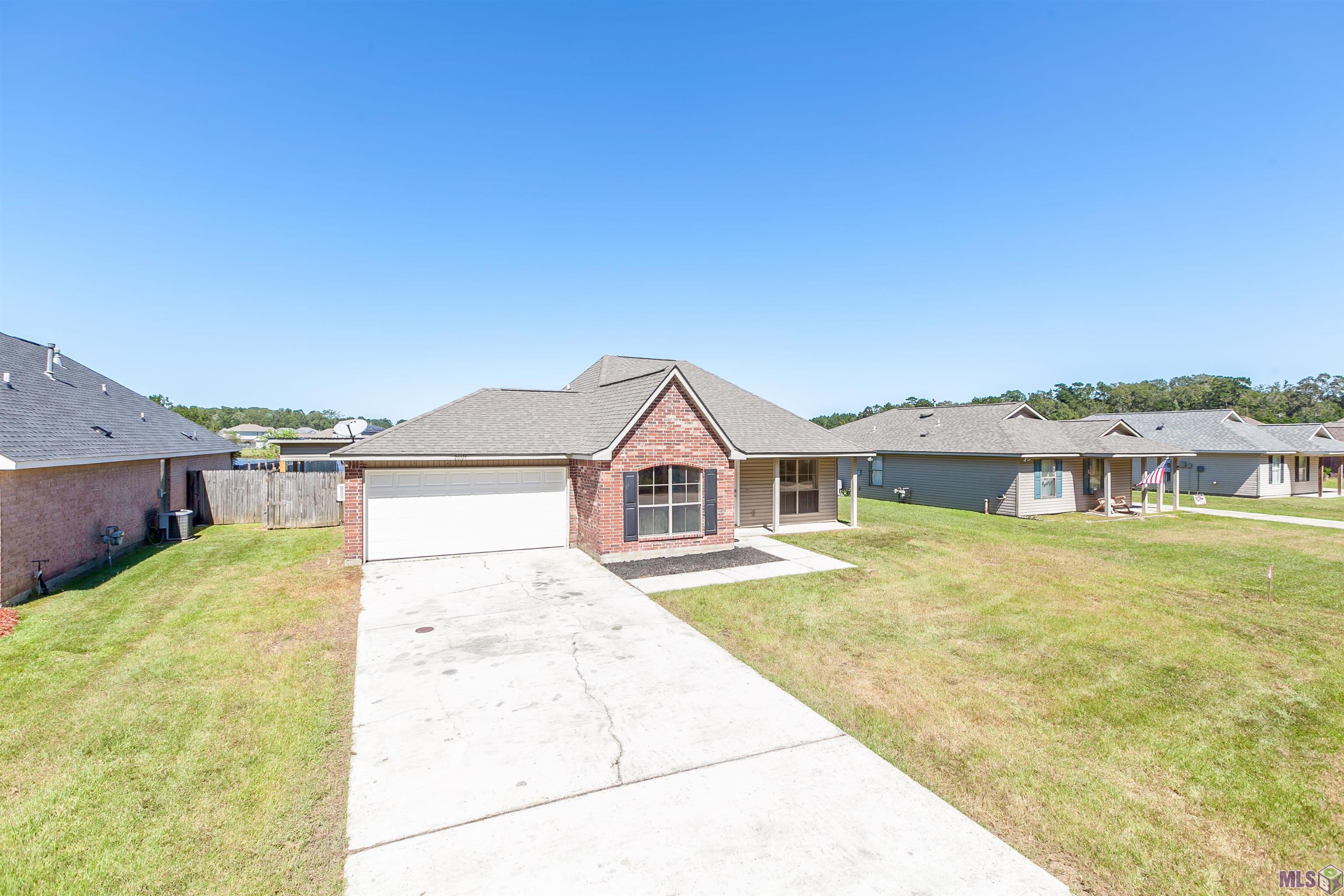 26121 Bobby Gill Road Denham Springs, LA 70726 - Photo 3 of 28 Gallery Image 3