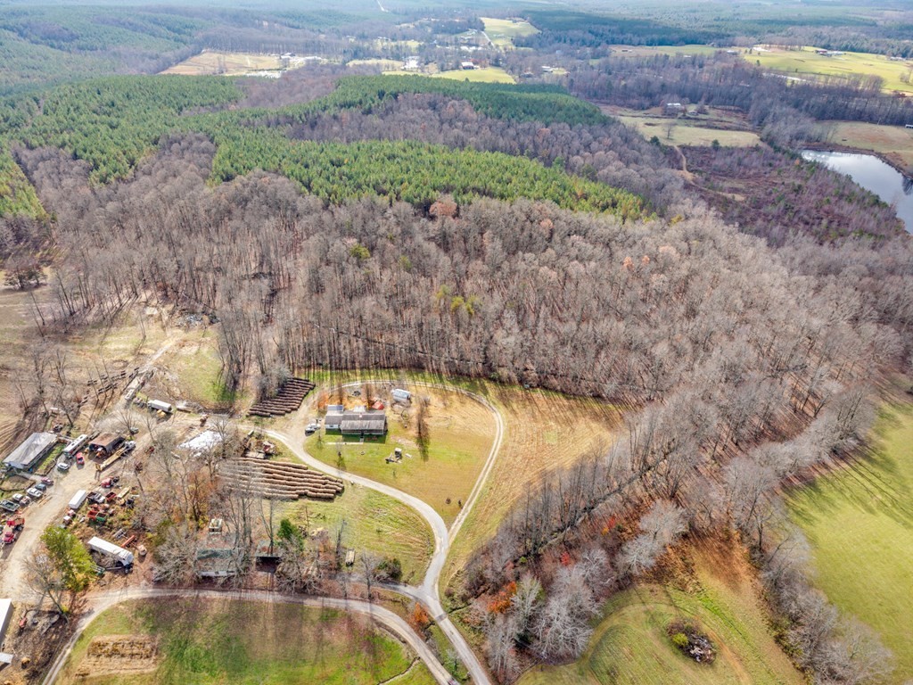 170 Perrigan Lane Sparta, TN 38583 - Photo 24 of 27 a view of yard with swimming pool