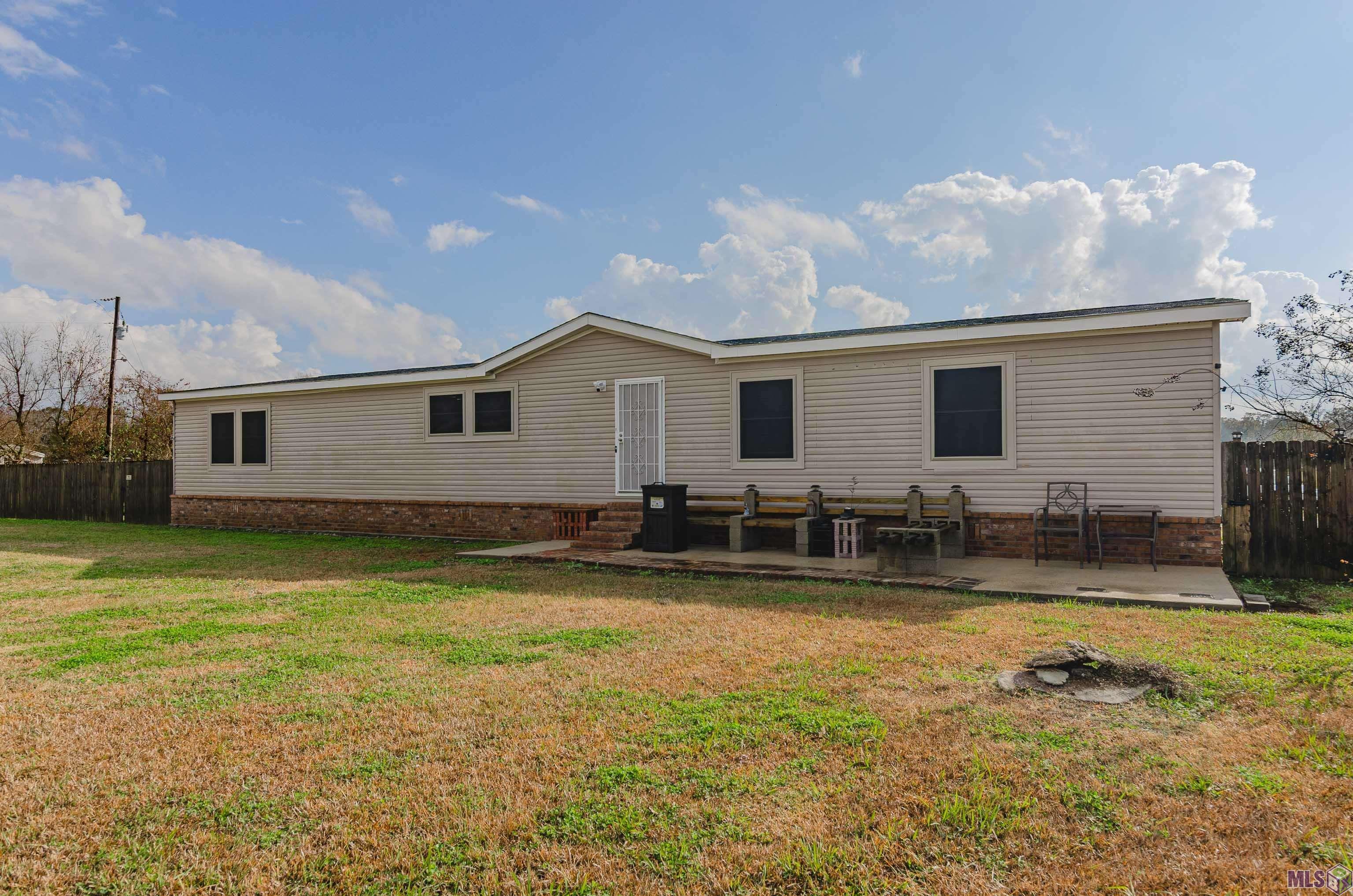 9450 Bueche Road Erwinville, LA 70729 - Photo 3 of 27 4 bed 2 bath