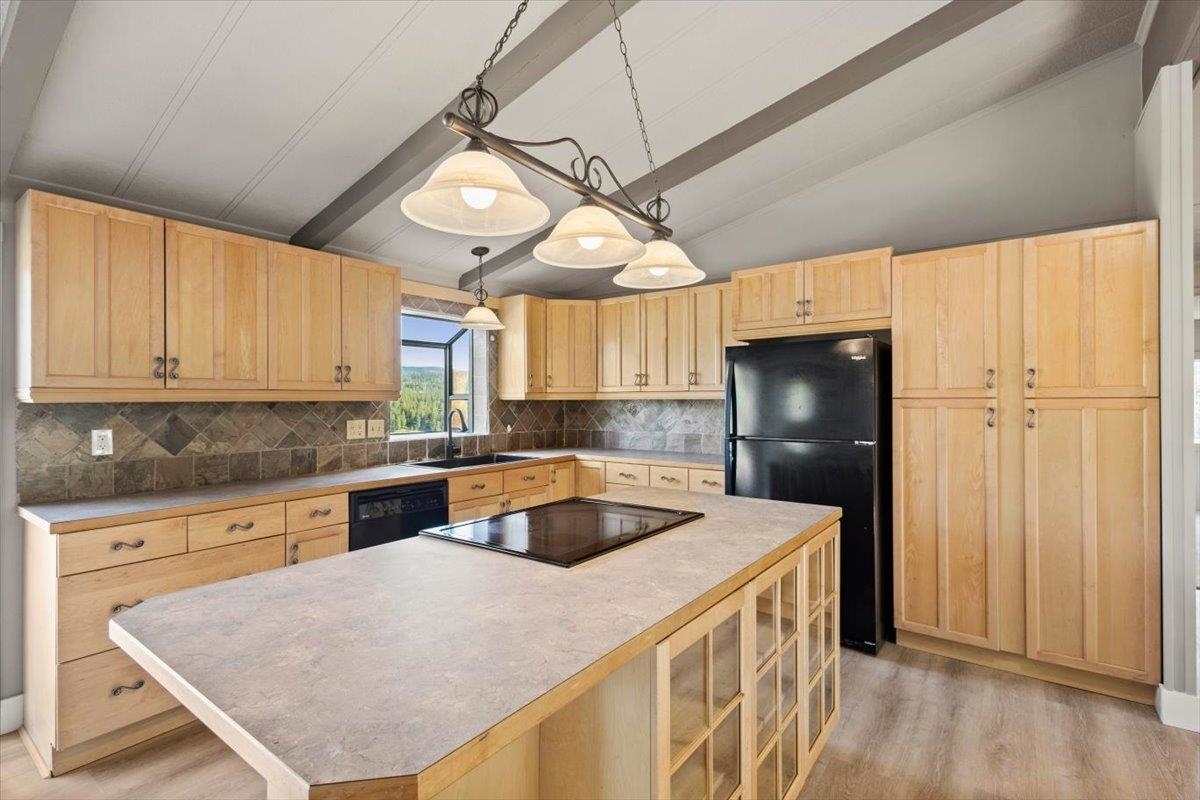 12527 East Midway Road Mead, WA 99021 - Photo 21 of 46