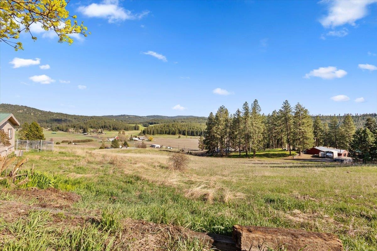 12527 East Midway Road Mead, WA 99021 - Photo 42 of 46