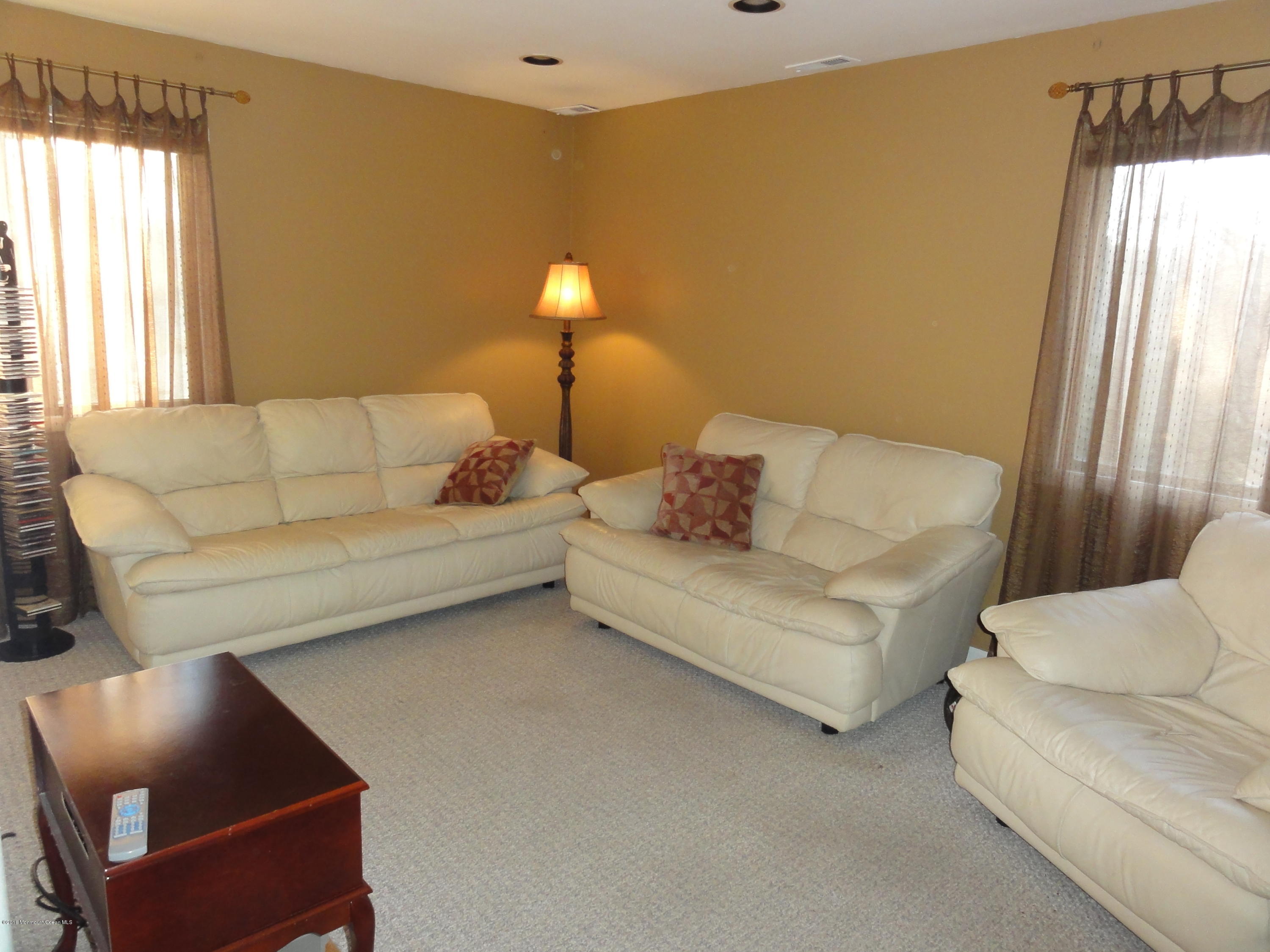 13 Hillside Road Manalapan, NJ 07726 - Photo 11 of 11 DSC08204