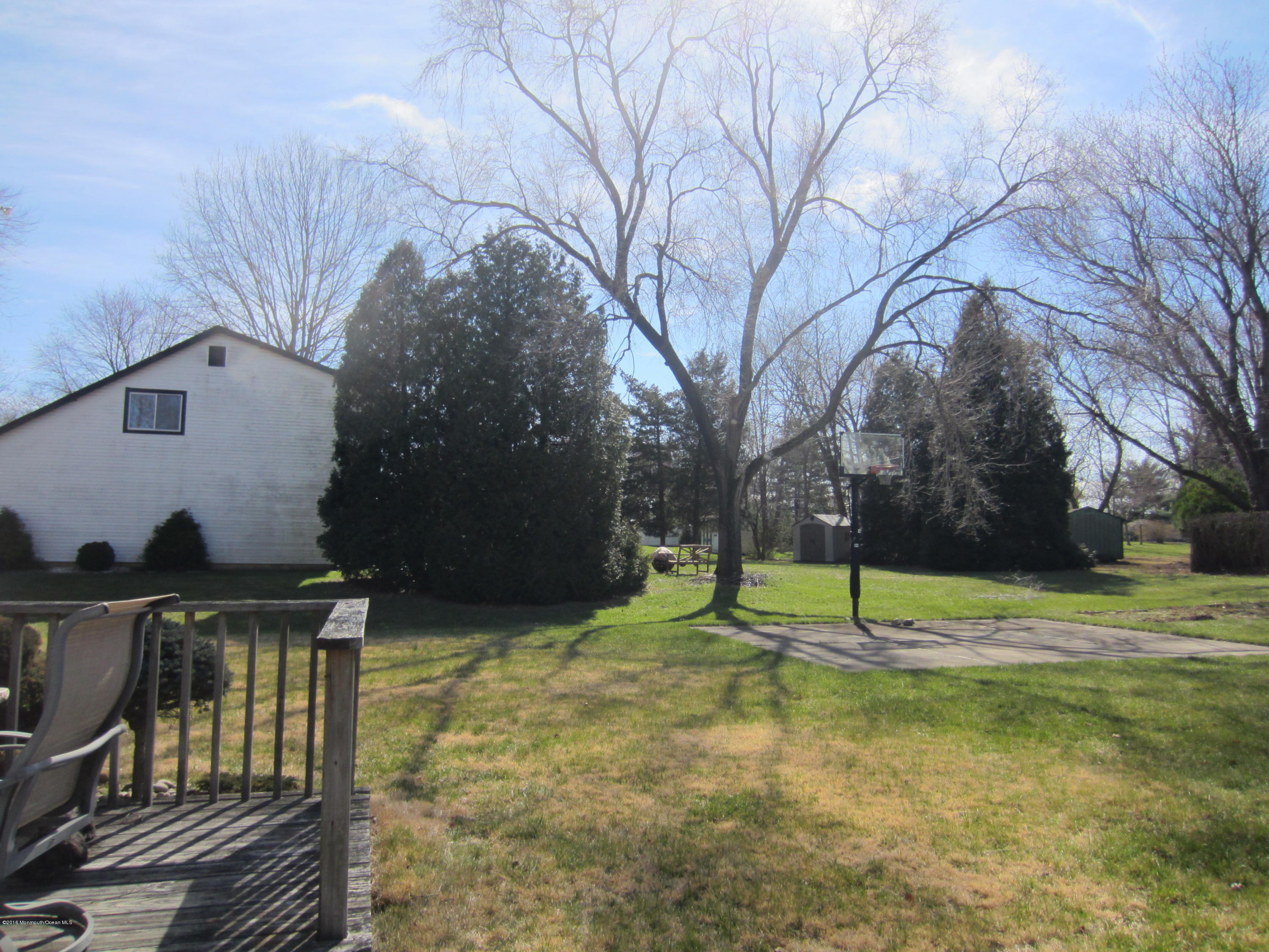 13 Hillside Road Manalapan, NJ 07726 - Photo 4 of 11 006