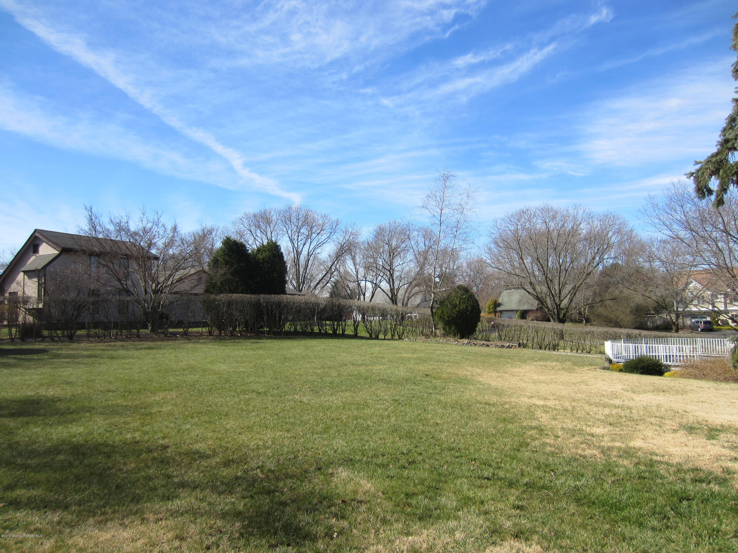 13 Hillside Road Manalapan, NJ 07726 - Photo 5 of 11 007