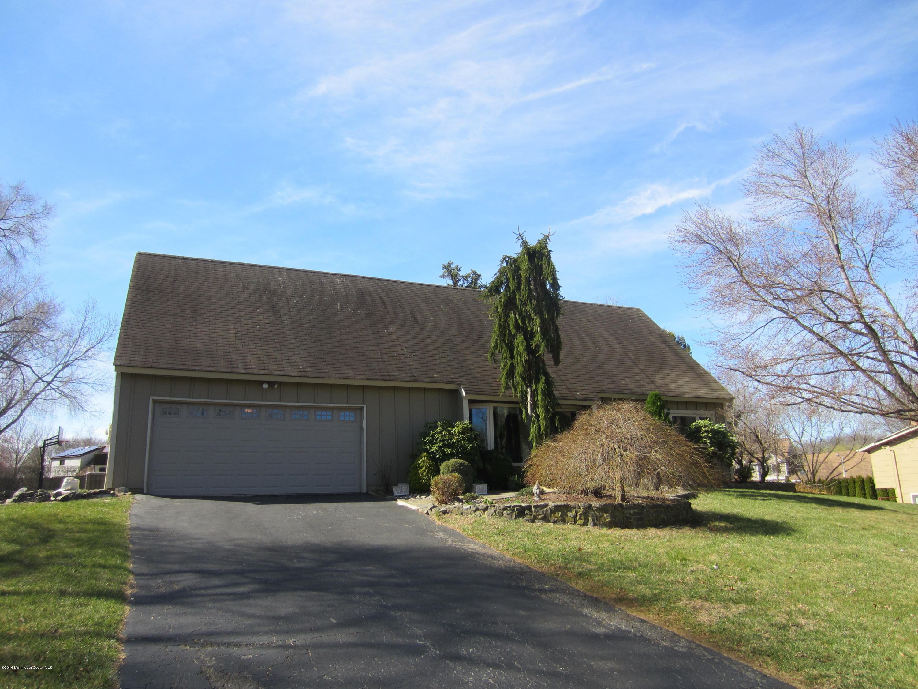 13 Hillside Road Manalapan, NJ 07726 - Photo 8 of 11 012