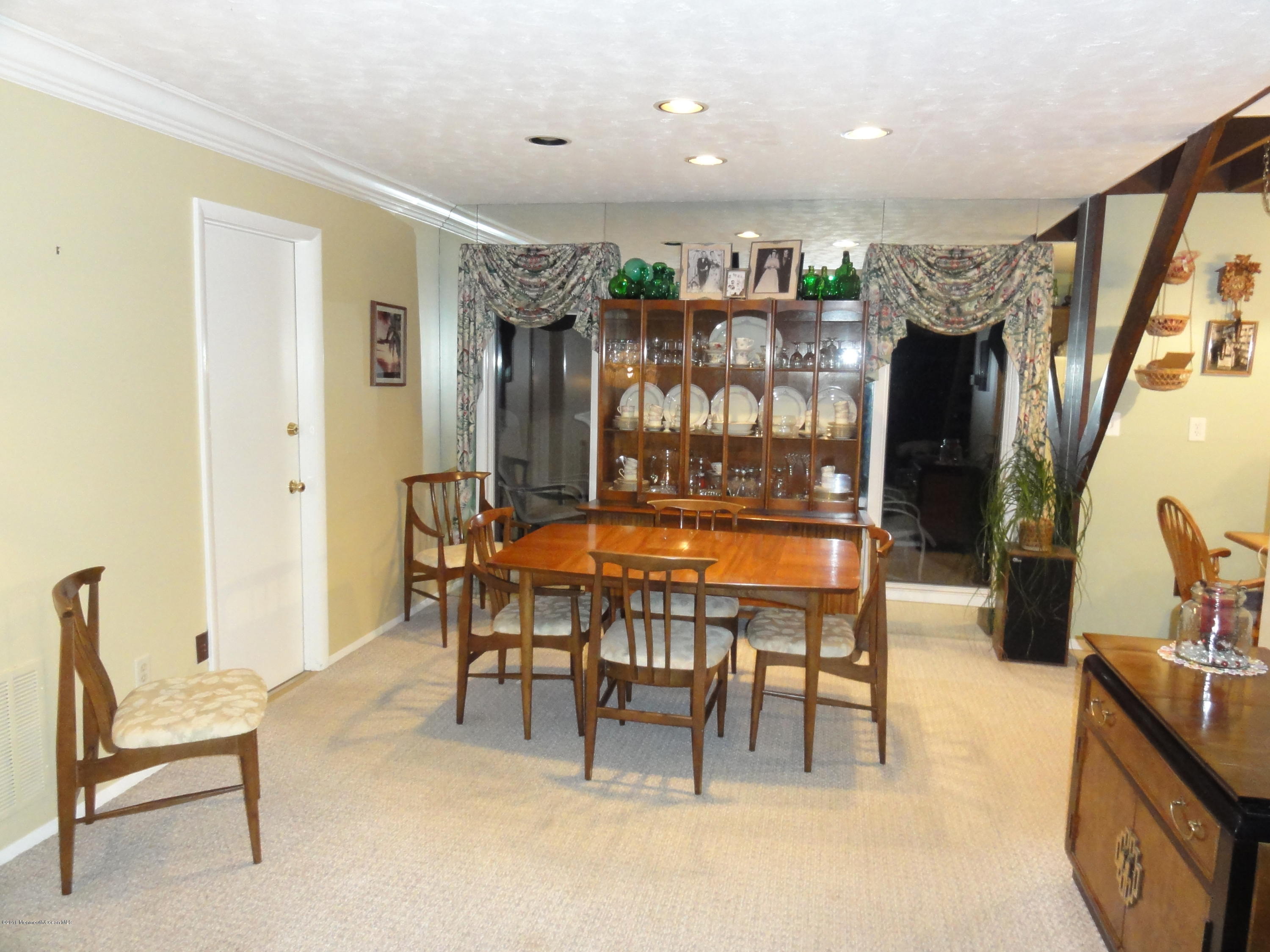 13 Hillside Road Manalapan, NJ 07726 - Photo 9 of 11 chrispics 205