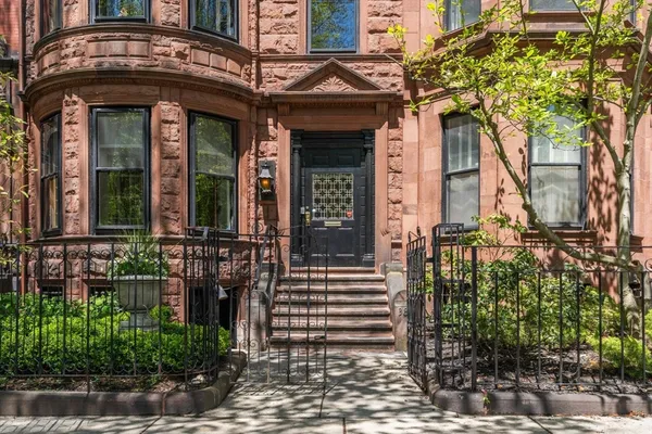 $4,500 | 389 Commonwealth Avenue, Unit 1, Boston, MA 02115