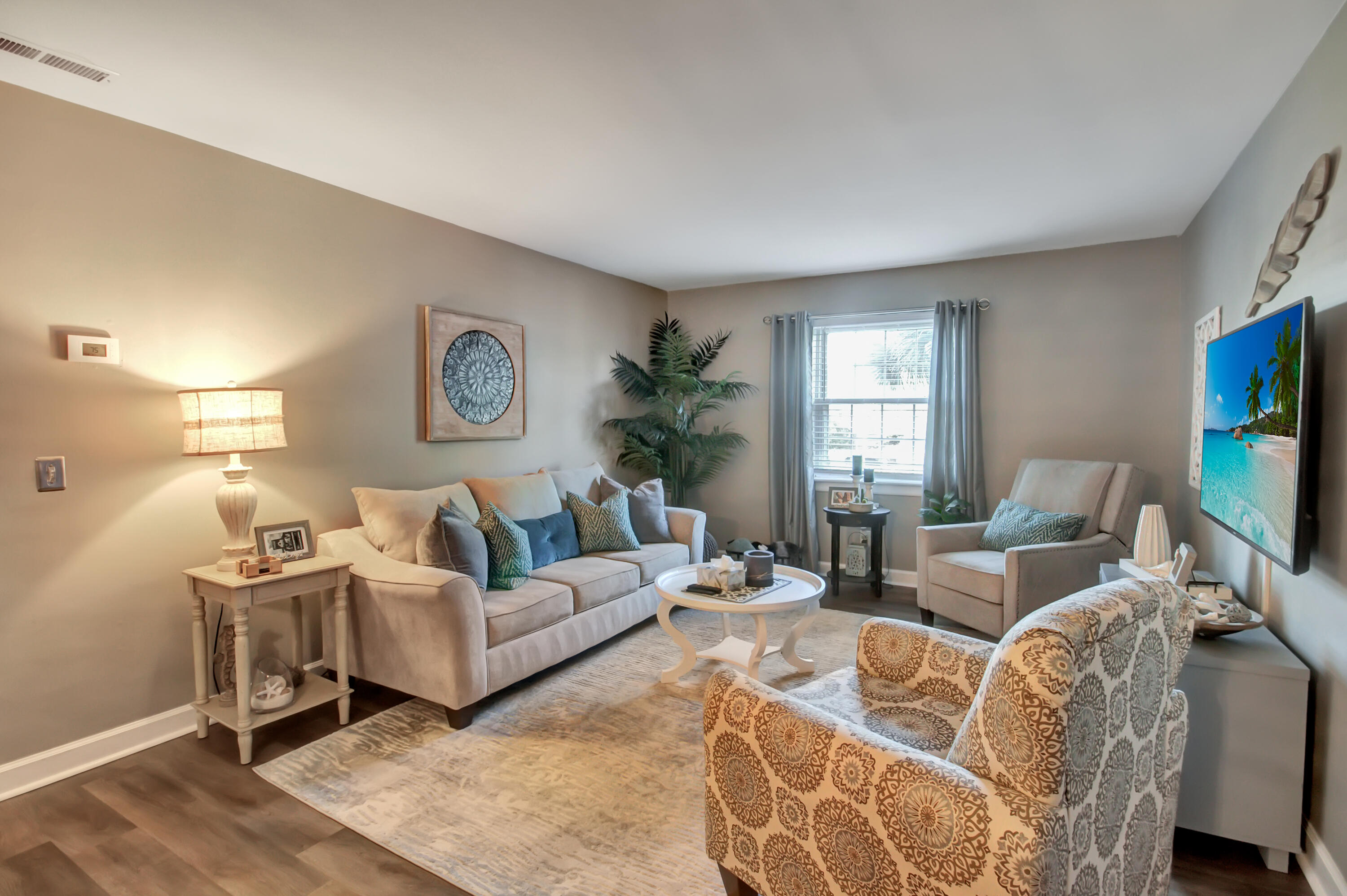 21 Rivers Point Row, Unit 6F Charleston, SC 29412 - Photo 5 of 21 Luxury Vinyl Floors