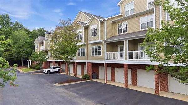 $377,000 | 5110 Woodland Lane, Alpharetta, GA 30009