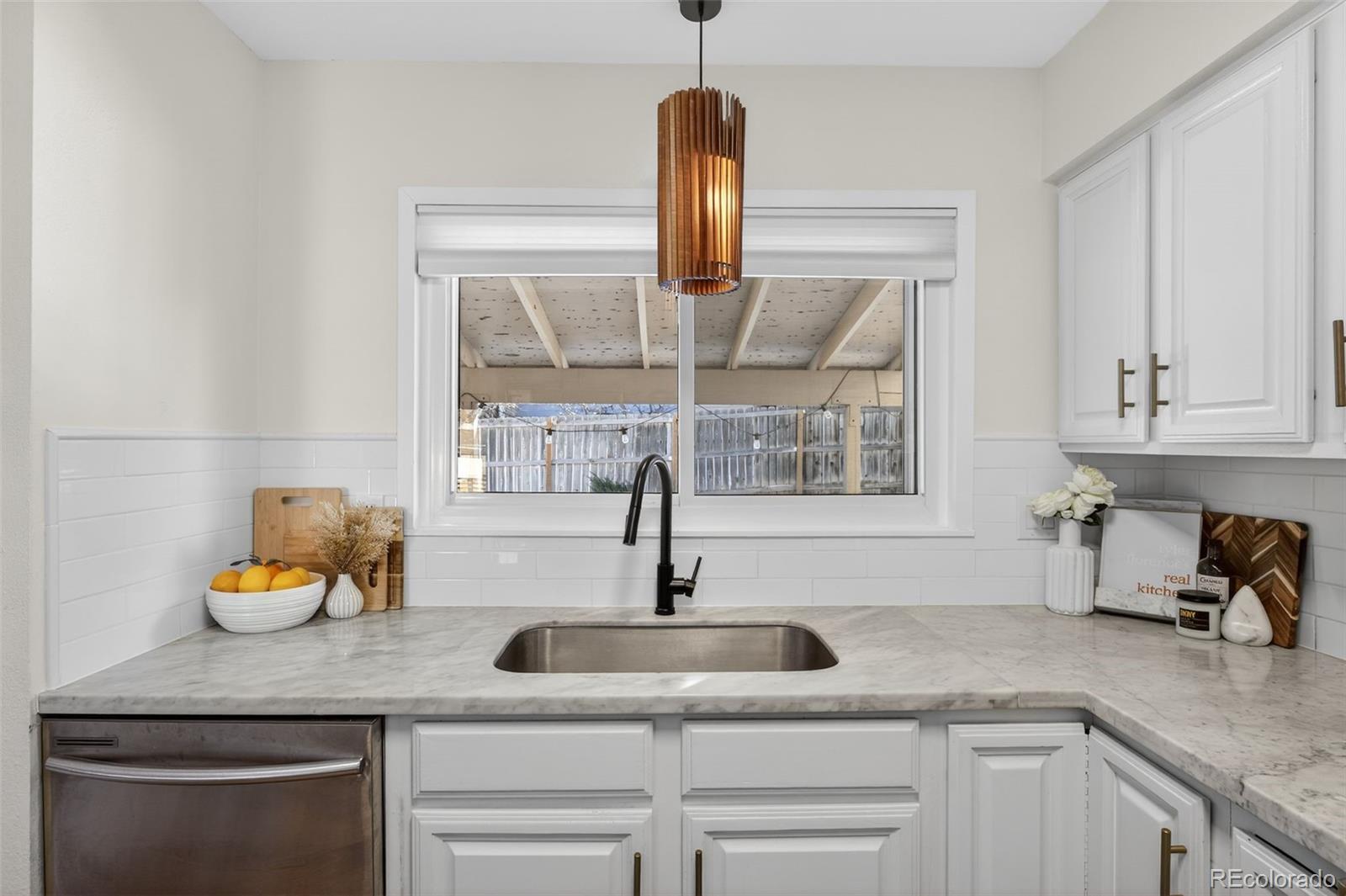 4104 South Laredo Way Aurora, CO 80013 - Photo 12 of 29