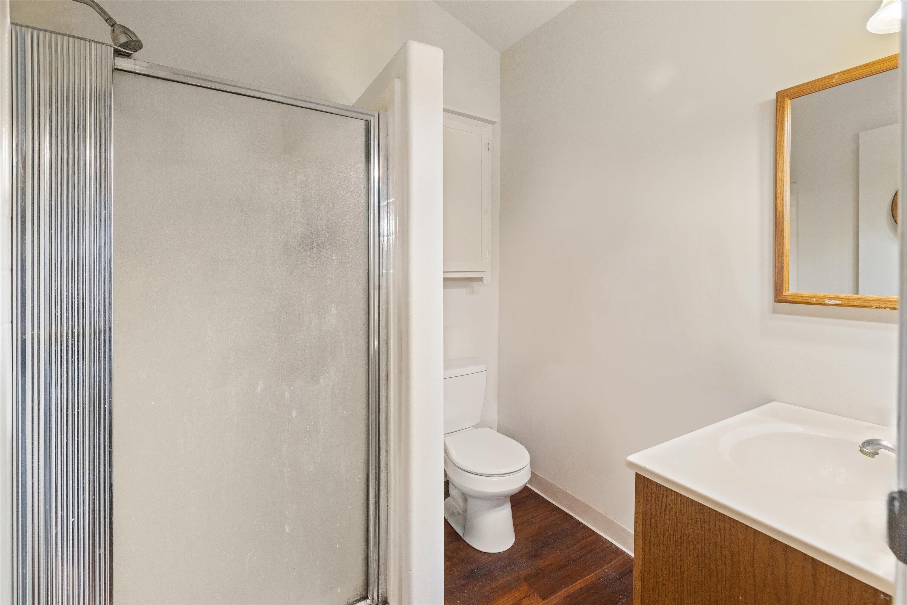 530 Dalton Way Goleta, CA 93117 - Photo 21 of 33 27-STUDIO-BATH