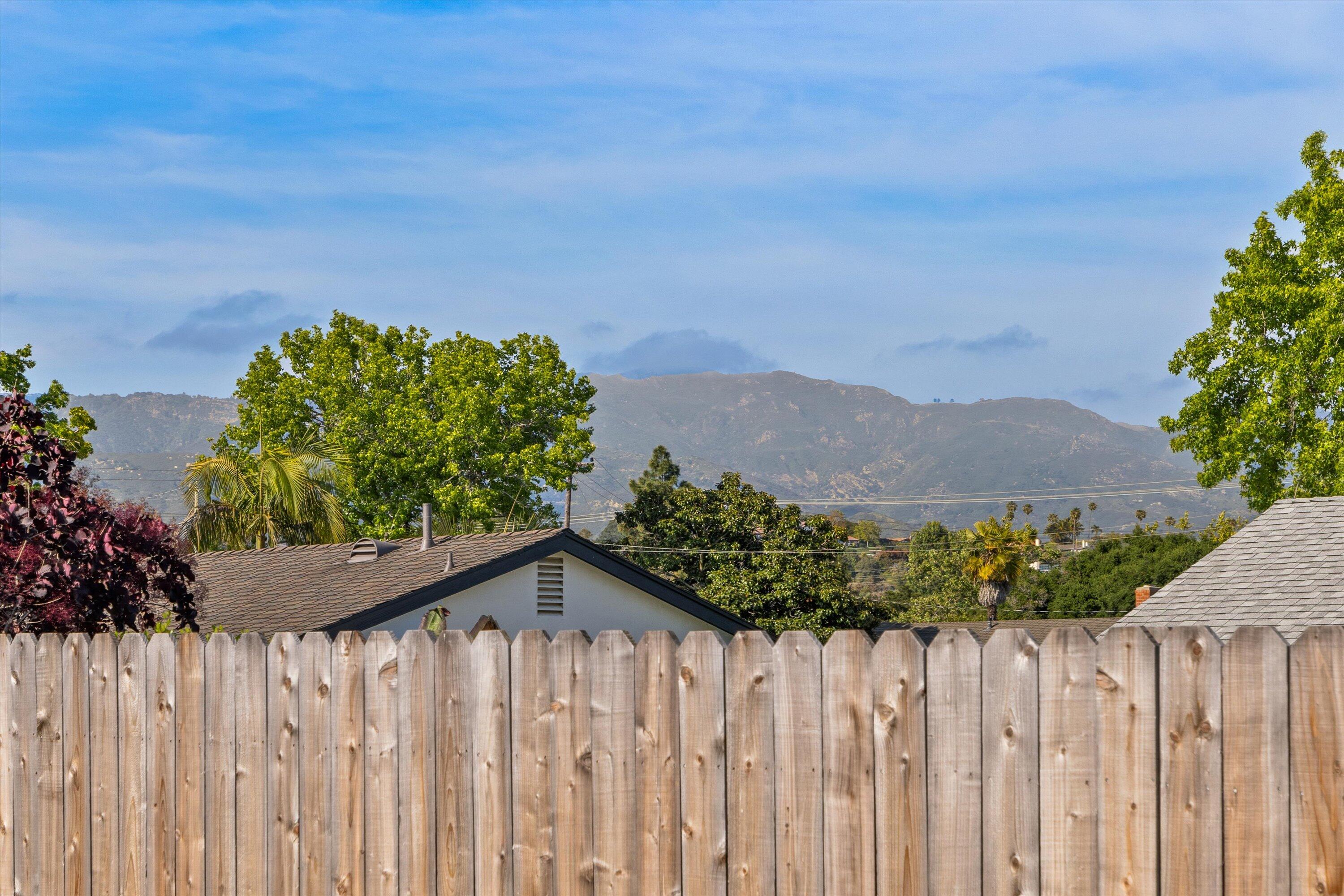 530 Dalton Way Goleta, CA 93117 - Photo 27 of 33 40-7L5A0085