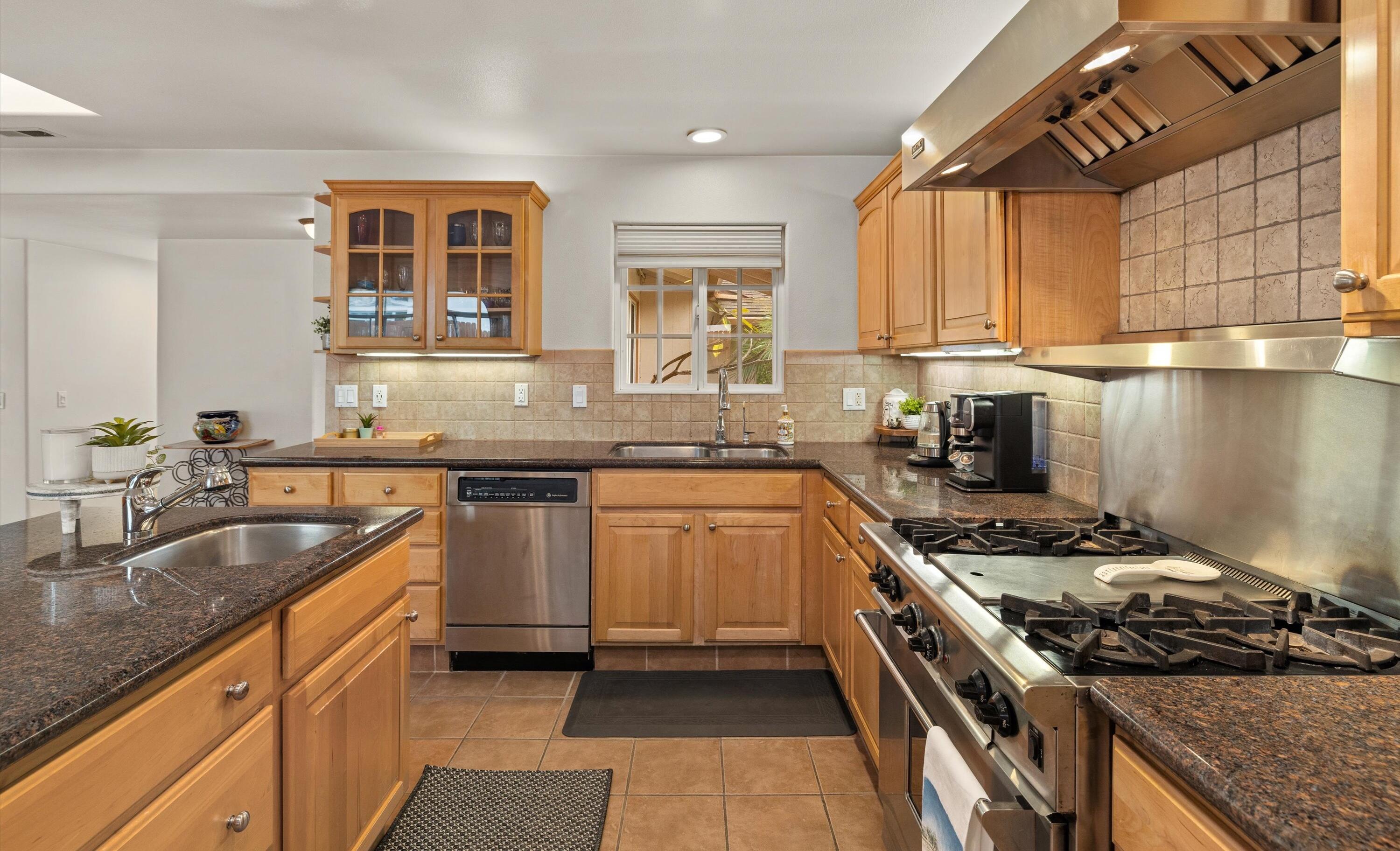 530 Dalton Way Goleta, CA 93117 - Photo 6 of 33 04-530Dalton-CR