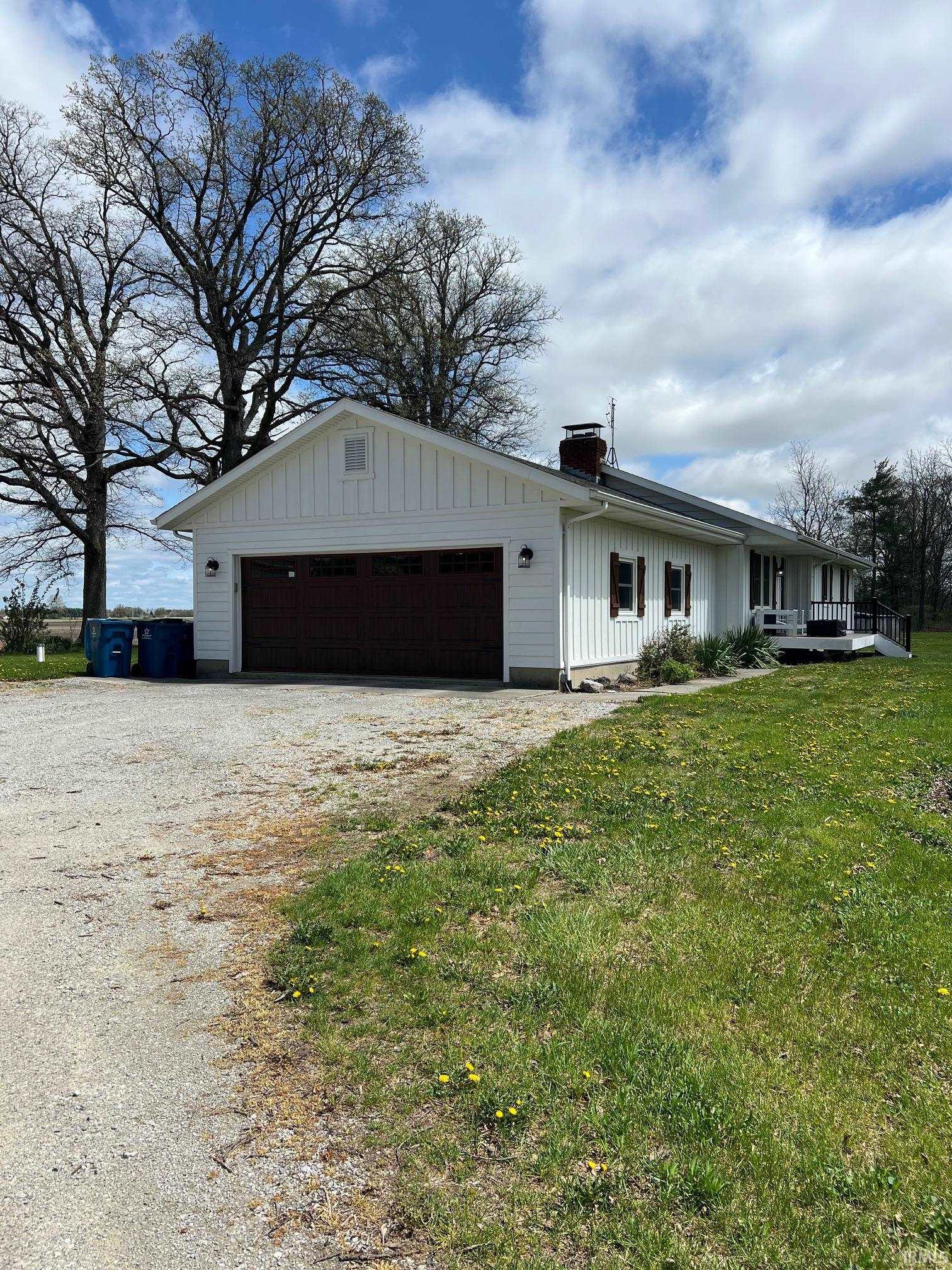 9204 Hamilton Road Yoder, IN 46798 - Photo 4 of 34
