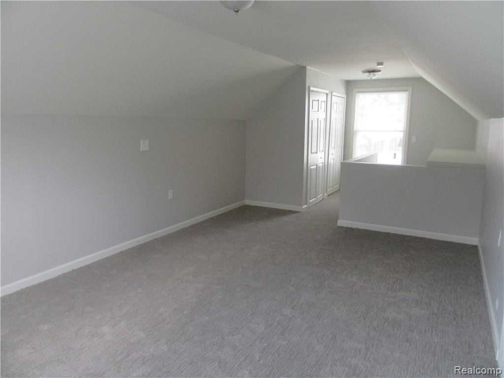 9607 Ruth Avenue Allen Park, MI 48101 - Photo 11 of 17 005.JPG