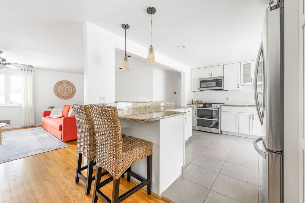 44 Agnes Drive Framingham, MA 01701 - Photo 5 of 23