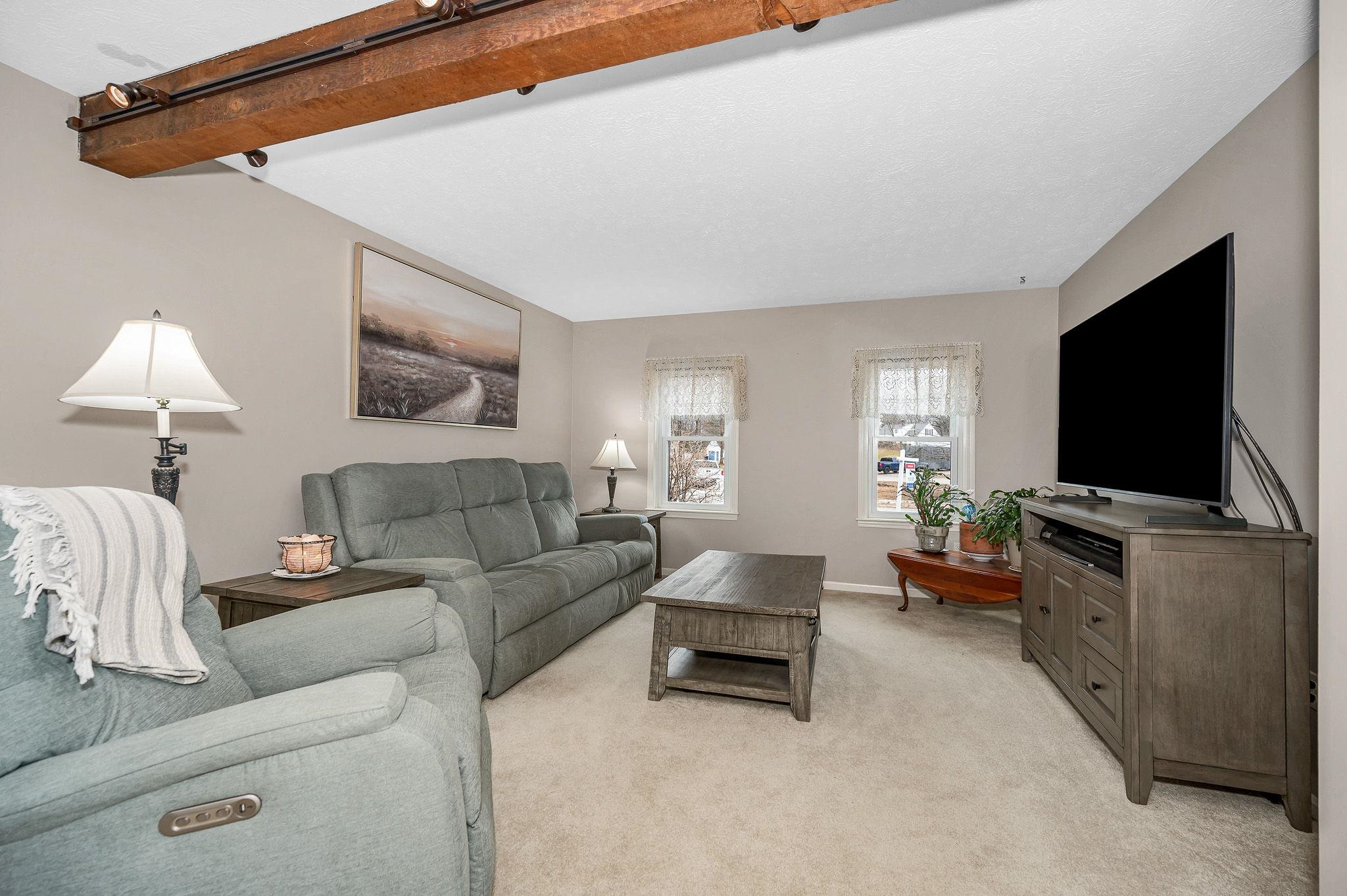 11 Linden Street Hudson, NH 03051 - Photo 11 of 35