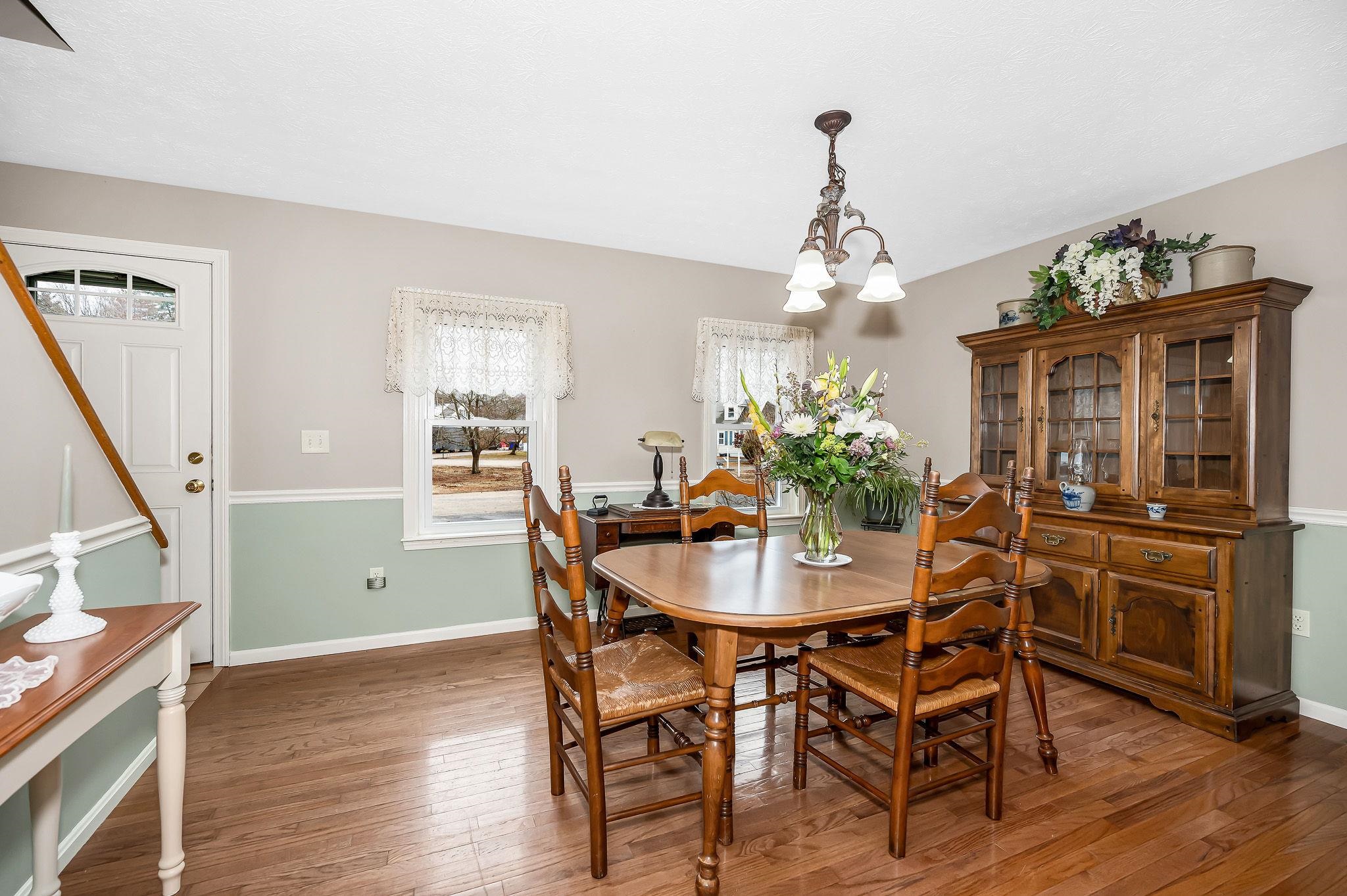 11 Linden Street Hudson, NH 03051 - Photo 6 of 35