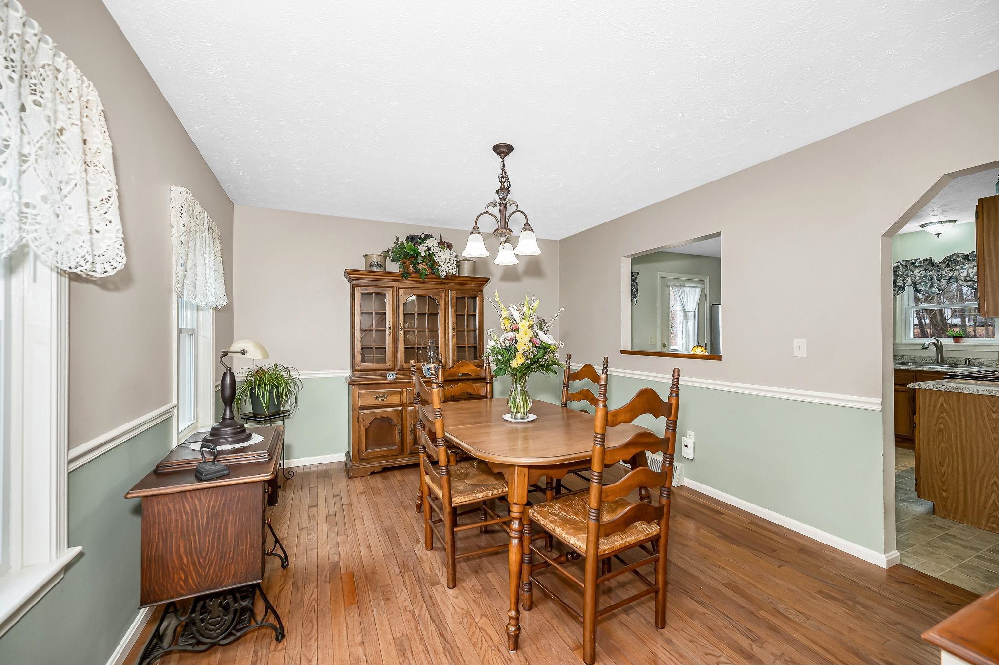 11 Linden Street Hudson, NH 03051 - Photo 7 of 35