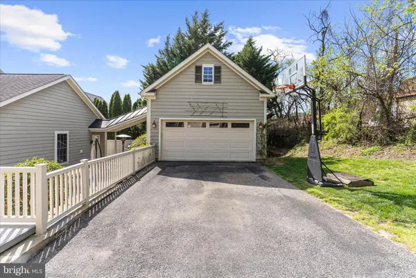 $850,000 | 1102 Washingtonville Drive, Baltimore, MD 21210