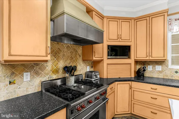 $850,000 | 1102 Washingtonville Drive, Baltimore, MD 21210