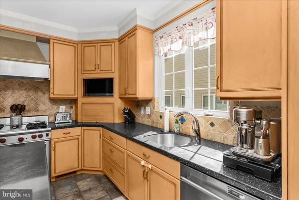 $850,000 | 1102 Washingtonville Drive, Baltimore, MD 21210