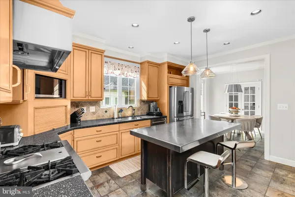 $850,000 | 1102 Washingtonville Drive, Baltimore, MD 21210