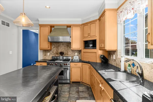 $850,000 | 1102 Washingtonville Drive, Baltimore, MD 21210