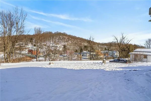 $95,000 | 101 Highland Avenue, Avella, PA 15312