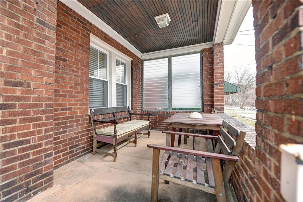 958 Stanford Road Pittsburgh, PA 15212 - Photo 2 of 23 Gallery Image 2