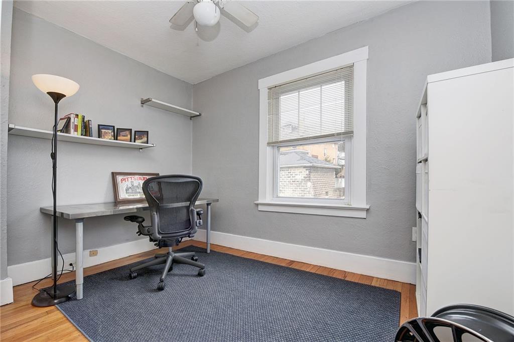 958 Stanford Road Pittsburgh, PA 15212 - Photo 16 of 23 Gallery Image 16