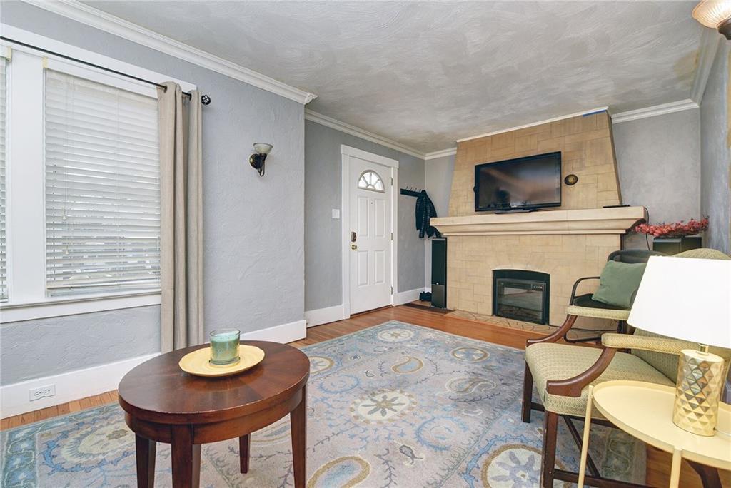 958 Stanford Road Pittsburgh, PA 15212 - Photo 5 of 23 Gallery Image 5