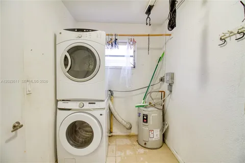 $499,900 | 7401 Raleigh Street, Hollywood, FL 33024
