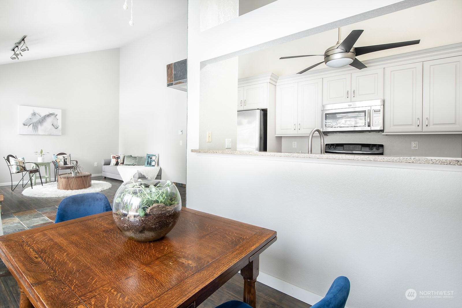 820 Cady Road, Unit D204 Everett, WA 98203 - Photo 13 of 22 Gallery Image 13