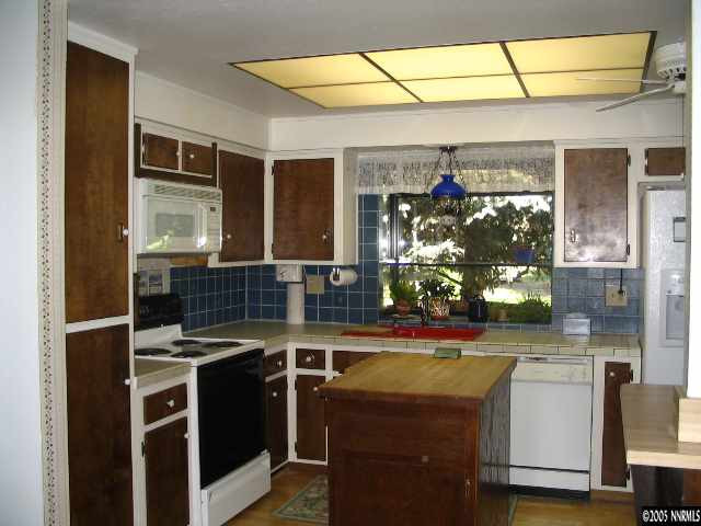 625 East Riverview Circle Reno, NV 89509 - Photo 2 of 6 Photo 2