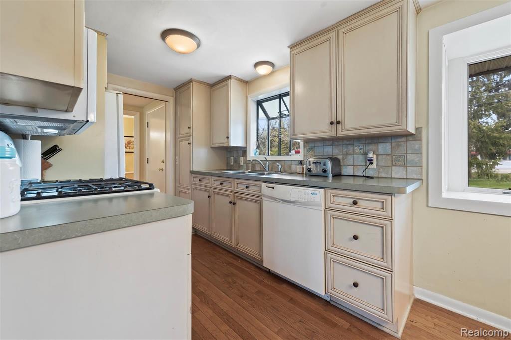 4165 Quarton Road Bloomfield Hills, MI 48301 - Photo 21 of 39